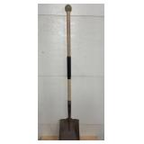 Craftsman Shovel with fiberglass Handle