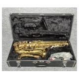 Accord Saxophone with Case