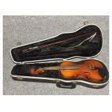 1977 Suzuki #220 size 1/2, Violin, made in Japan,