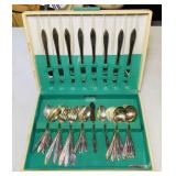 Rogers AA Heavy Oneida Silverware in Case Rogers AA Heavy Oneida Silverware in Case