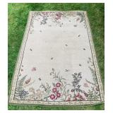 5ft x 8ft Rug, looks clean 5ft x 8ft Rug, looks clean