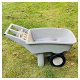 Rubbermaid Yard Cart