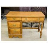 Bassett Wood Desk, Great Quality Bassett Wood Desk, Great Quality