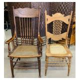 2 Antique Wood Chairs 2 Antique Wood Chairs
