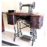 1914 Mason Rotary Sewing Machine with Attachments