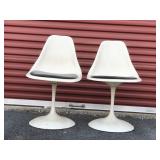 Saarinen style tulip chairs