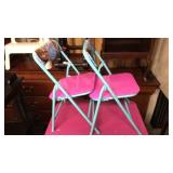 Kids table and chairs