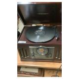 Crosley record player radio retro style