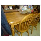 Dining room Table With 4 Chairs