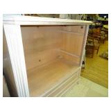 Entertainment center