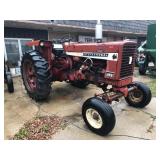 International Farmall 656