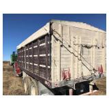 Ford 900 Grain Truck