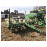 John Deere 7000 Planter