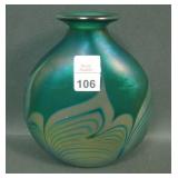 Signed Eorin Grn/Gold Pulled Feather Vase