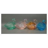 Four Vintage Carnival Glass Novelty Swans