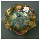 Fent. Green Lotus & Pointsettia Ftd. Ruffled Sauce