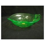 Plain Patterned One Handled Heart Shaped Nappy