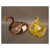 (2) Venetian Figural Swans – (1) Amethyst (1)