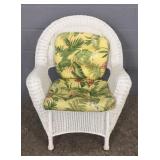 Outdoor Synthetic Wicker Chair W Cushions