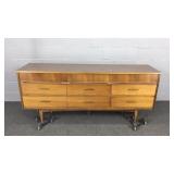 Mid Century Modern Dresser / Credenza