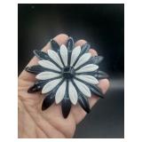 Vintage Flower Power Brooch Pin Blue White Enamel
