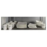 35 Pc Red Vanilla Bone China 35 Pc Red Vanilla Bone China