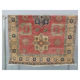 Vintage Hand Made Area Rug 4x6 Vintage Hand Made Area Rug 4x6
