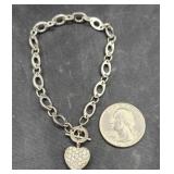 Sterling Cz Charm Heart 8in Bracelet 10.4g Tw Sterling Cz Charm Heart 8in Bracelet 10.4g Tw