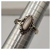 Sterling Silver Mother Of Pearl Vintage Ring Sz 9