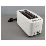 Breville 2 Slice Toaster-powers Up