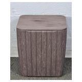 Jardin Small Plastic Deck Storage W/ Lift Off Lid