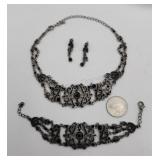 Gothic Victorian Look Black Crystal Choker