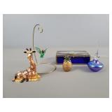 Vintage Collectible Trinkets & Decorative Items