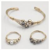 Wire Pearl And Beaded Bracelet And 2 Rings Sz 7 &