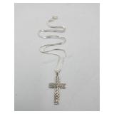 Sterling Silver Cross 18in Necklace Tw 5.5g