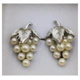 Vintage Crown Trifari Faux Pearl Grape Cluster