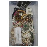 Tote Vintage To Now Jewelry Lot Nice Necklaces