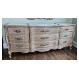 Wing Furn Vintage 9 Drawer Walnut Veneer Dresser