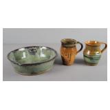 3x The Bid Pottery - Chicken Roaster & 2 Mugs
