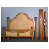 Tommy Bahama? Round Hill Island Style Kingsize Bed