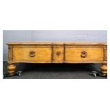 Thomasville High Quality Walnut Finish Coffee Tabl