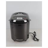 Elite Gourmet Breadmaker- Powers Up