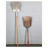 2x Bid Wood Handled Shovels