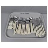 29 Pc Tomodachi Flatware