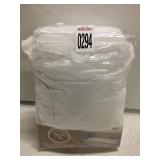 DELUXE FITTED CRIB SHEET DELUXE FITTED CRIB SHEET