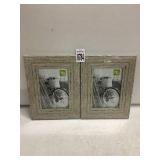 SET OF 2 PICTURE FRAMES 4 X 6' SET OF 2 PICTURE FRAMES 4 X 6'