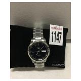 SEIKO MENS WATCH (IN SHOWCASE) SEIKO MENS WATCH (IN SHOWCASE)