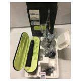 PHILIPS RECHARGEABLE TOOTHBRUSH (IN SHOWCASE) PHILIPS RECHARGEABLE TOOTHBRUSH (IN SHOWCASE)