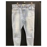 LEVI PREMIUM  JEANS SIZE 32 SLIGHT STAIN ON 1 LEG
