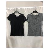 AMAZON ESSENTIALS WOMENS SIRTS SIZE XS